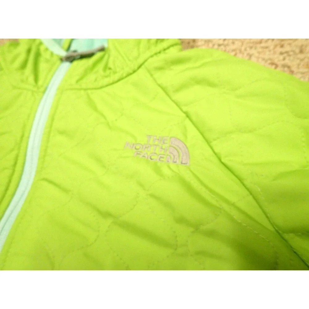 the NORTH FACE HOODED QUILTED FLEECE‎ LINED JACKET in Girl's Size XL 18 Green
